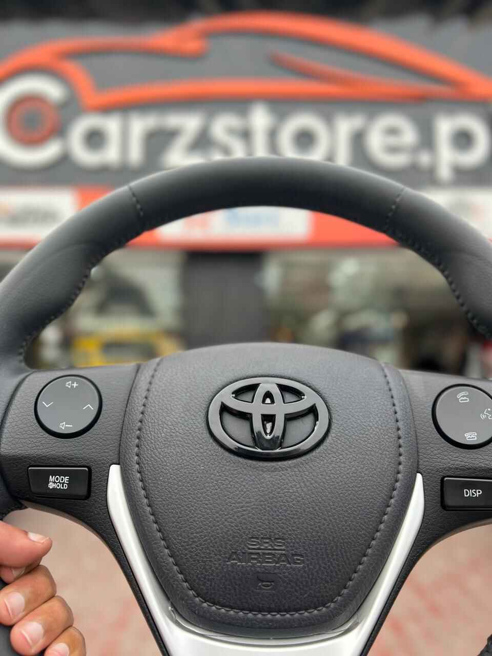Toyota Steering Wheel Monogram – Carbon & Forged