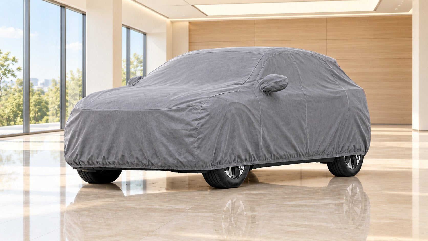 ICONIC non-woven car top cover on a crossover